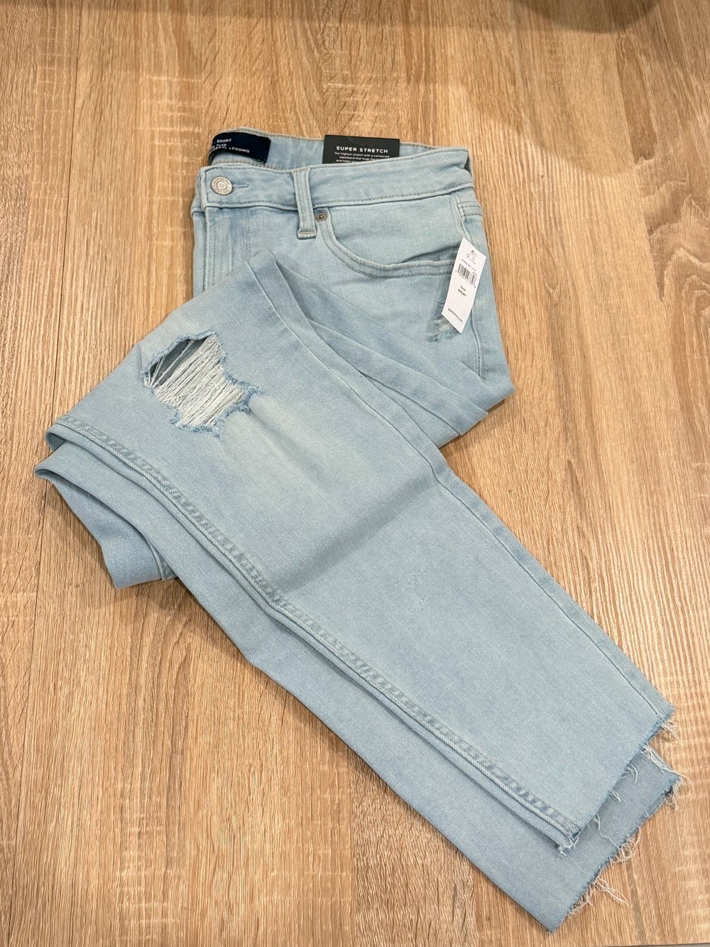 GAP Super Stretch Ripped High Rise Skinny Jean Light Wash